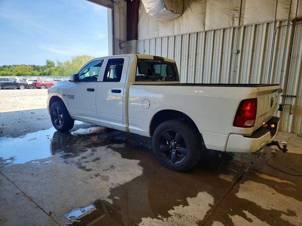2016 RAM 1500 ST QUAD CAB 4X4