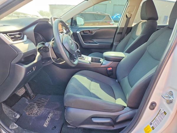 2024 TOYOTA RAV4 LE