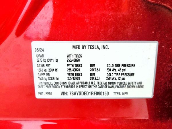 2024 TESLA MODEL Y