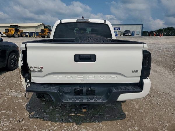 2020 TOYOTA TACOMA SR5