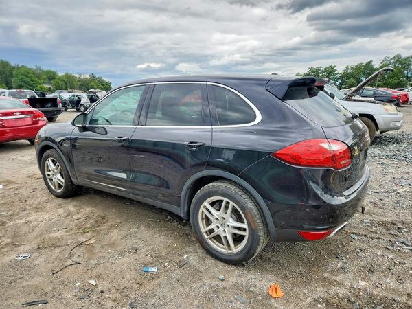 2013 PORSCHE CAYENNE
