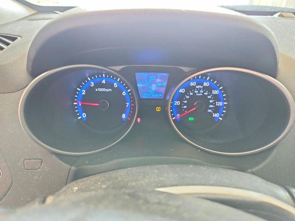 2015 HYUNDAI TUCSON