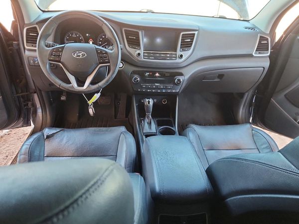 2016 HYUNDAI TUCSON