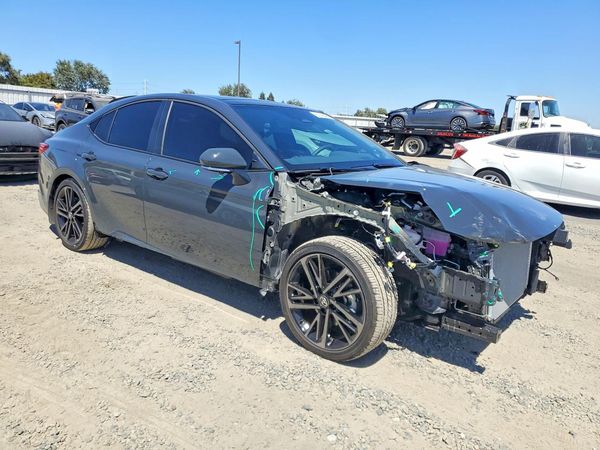 2026 TOYOTA CAMRY