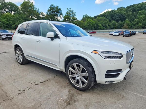 2016 VOLVO XC90