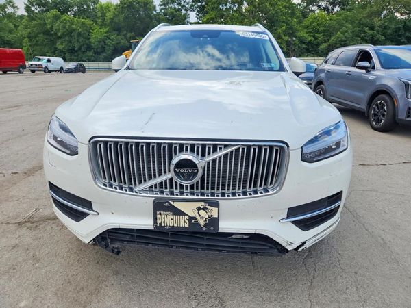2016 VOLVO XC90