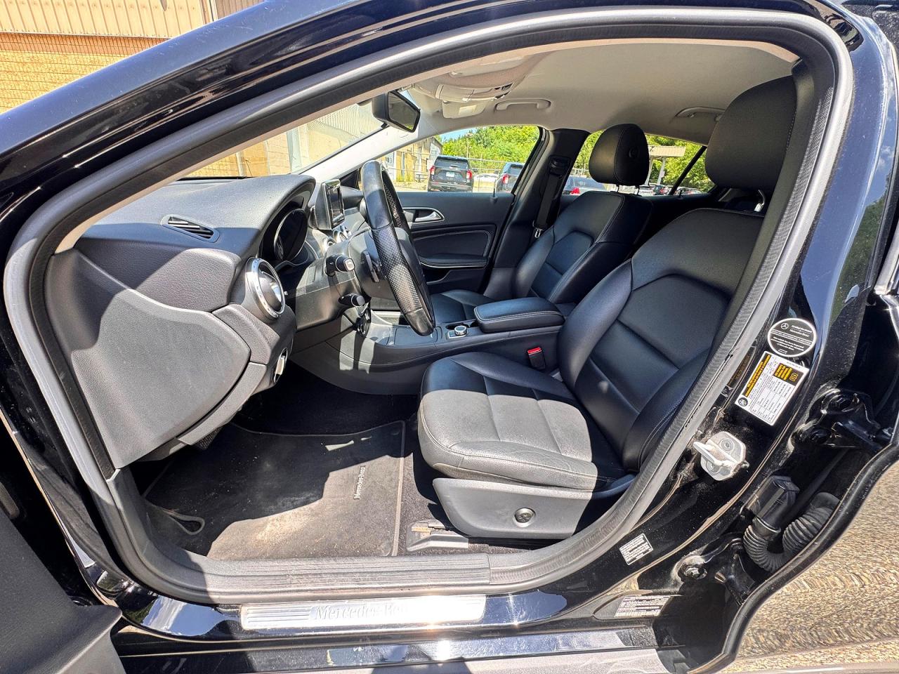 2015 MERCEDES-BENZ GLA GLA250