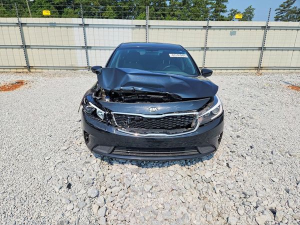 2018 KIA FORTE LX Base