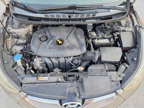 2014 HYUNDAI ELANTRA GLS(Middle)