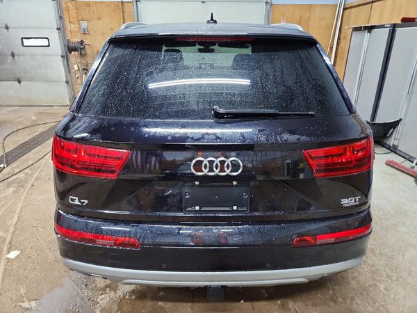2018 AUDI Q7 quattro Premium Plus