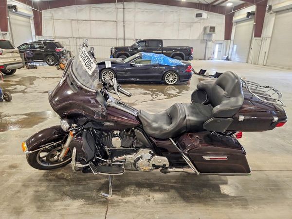 2014 HARLEY-DAVIDSON FLHTCU