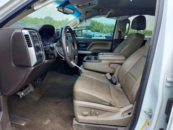 2017 CHEVROLET SILVERADO LT