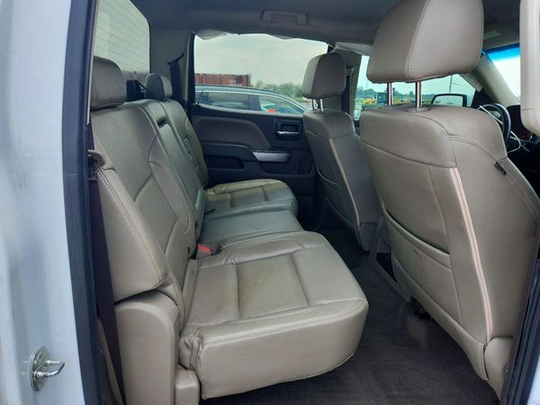 2017 CHEVROLET SILVERADO LT