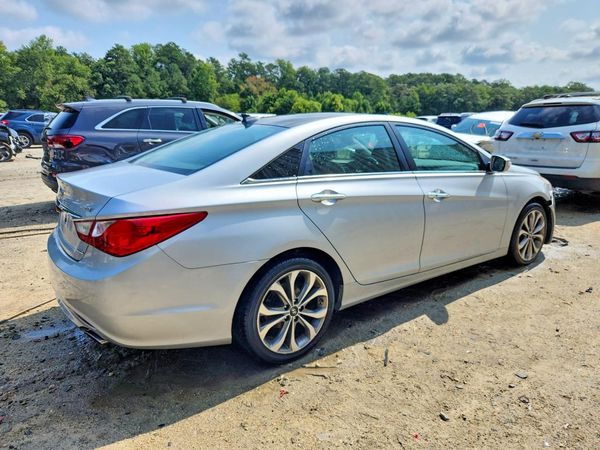 2013 HYUNDAI SONATA