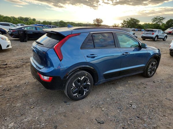 2025 KIA NIRO
