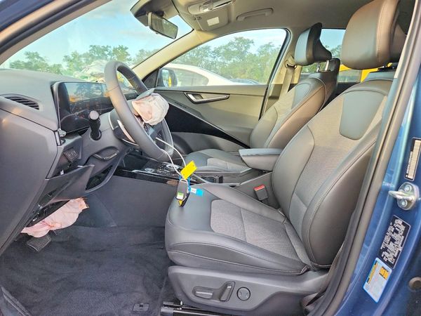 2025 KIA NIRO