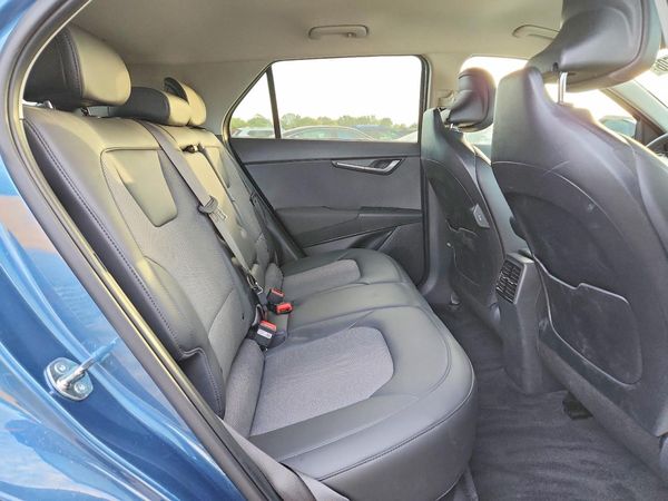 2025 KIA NIRO