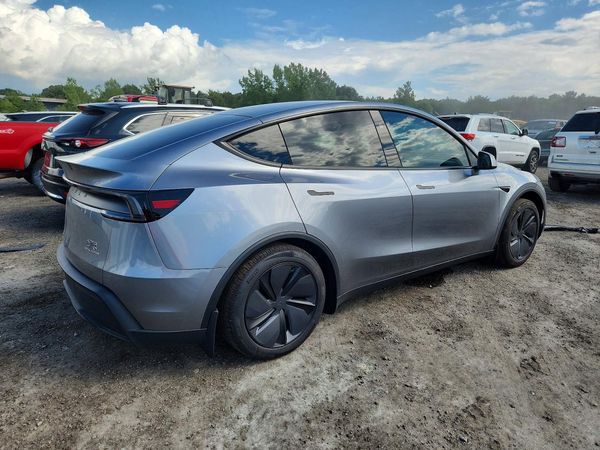 2026 TESLA MODEL Y