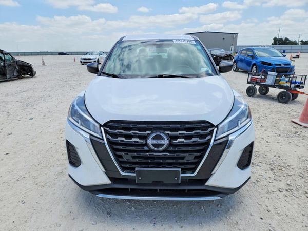 2023 NISSAN KICKS S