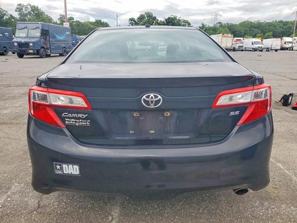 2012 TOYOTA CAMRY