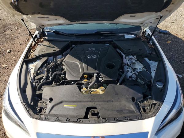 2019 INFINITI Q50 — Engine bay