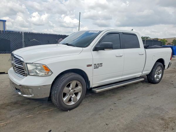 2019 RAM 1500 CLASSIC SLT