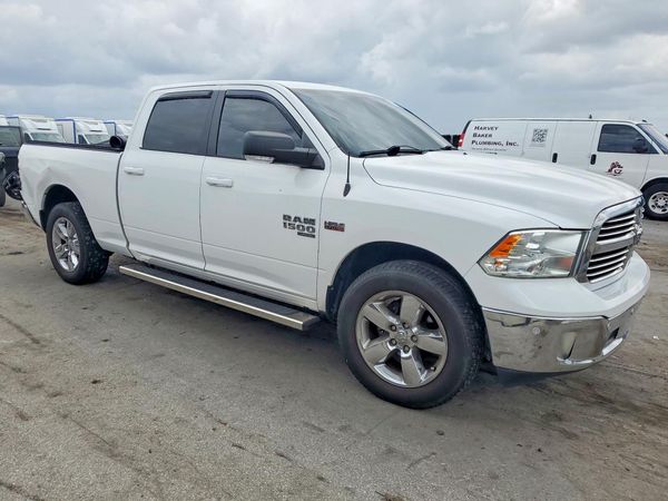 2019 RAM 1500 CLASSIC SLT