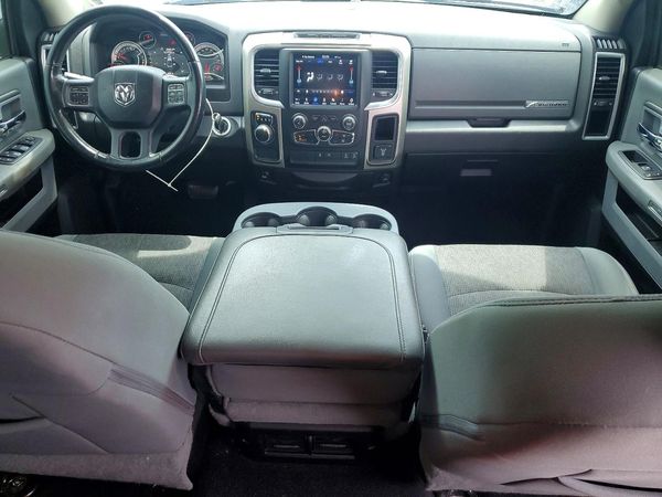 2019 RAM 1500 CLASSIC SLT