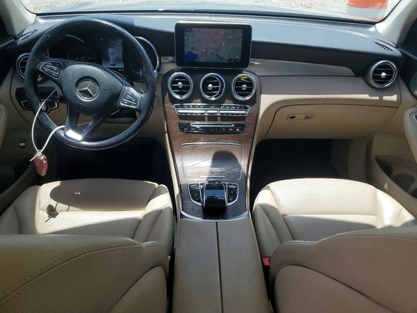 2019 MERCEDES-BENZ GLC