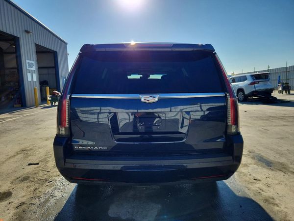 2018 CADILLAC ESCALADE Premium Luxury