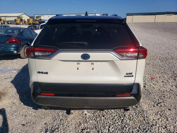 2021 TOYOTA RAV4 XSE HV