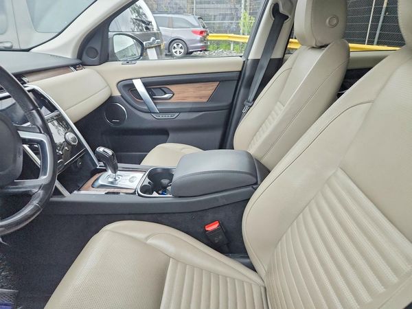 2020 LAND ROVER DISCOVERY SE