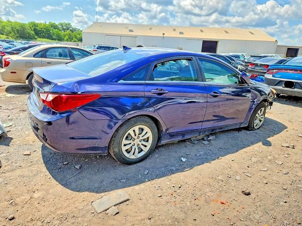 2012 HYUNDAI SONATA Middle-low level