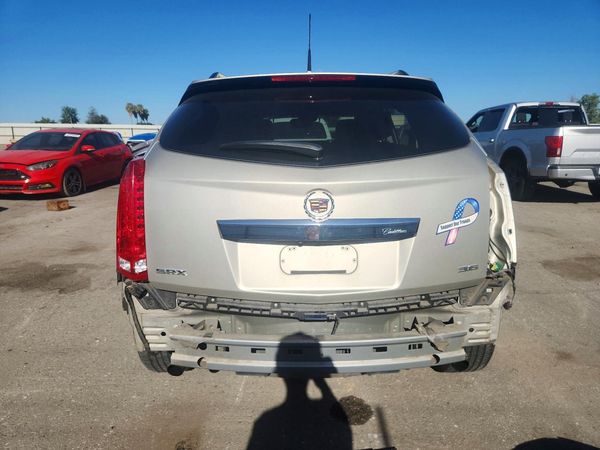 2013 CADILLAC SRX Luxury