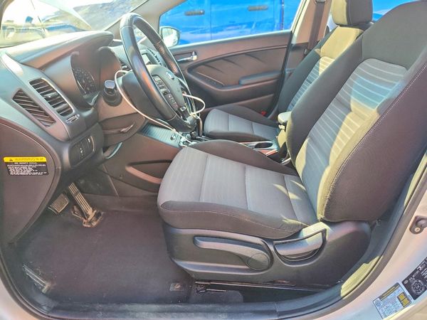 2017 KIA FORTE EX
