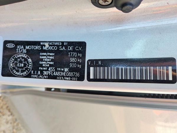 2017 KIA FORTE EX