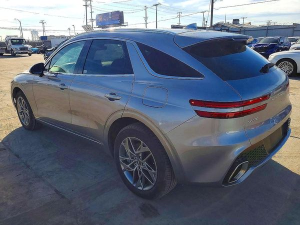 2025 GENESIS GV70