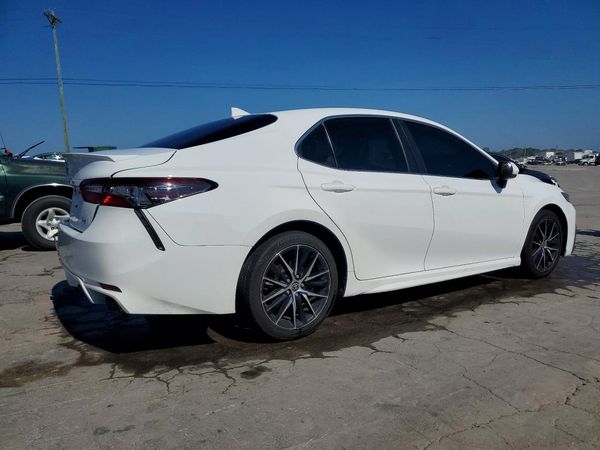 2022 TOYOTA CAMRY