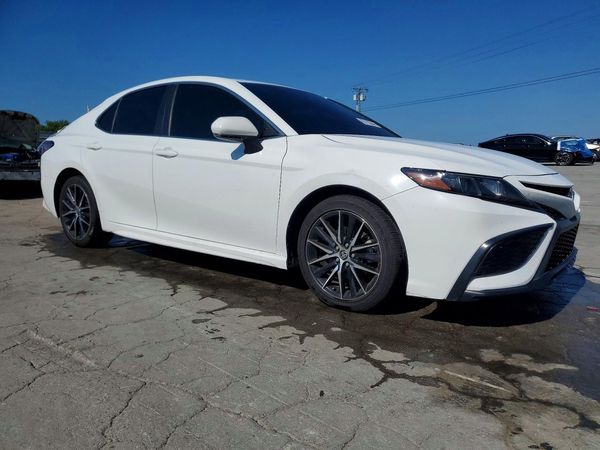 2022 TOYOTA CAMRY
