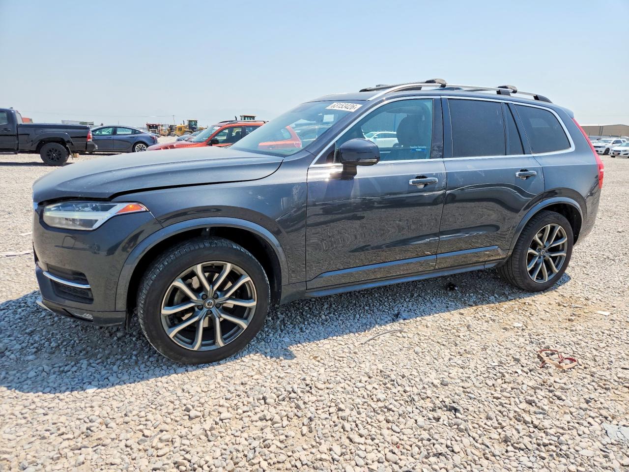 2017 VOLVO XC90 Momentum