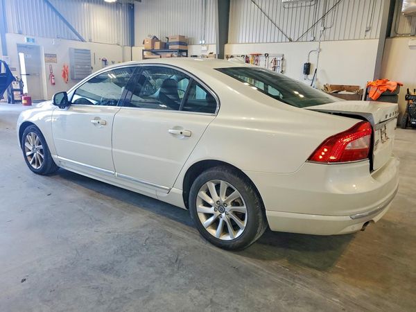 2015 VOLVO S80 Premier+ (non R design)