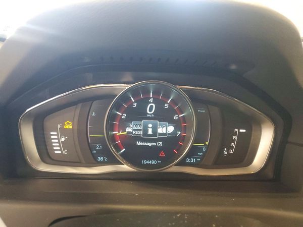 2015 VOLVO S80 Premier+ (non R design)