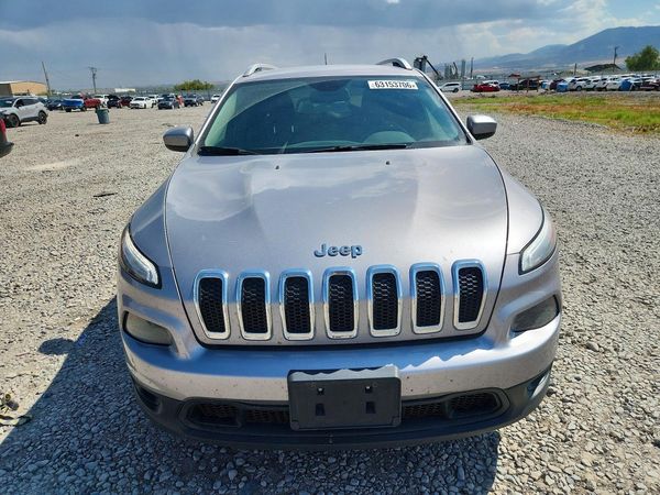 2017 JEEP CHEROKEE LATITUDE 4X4