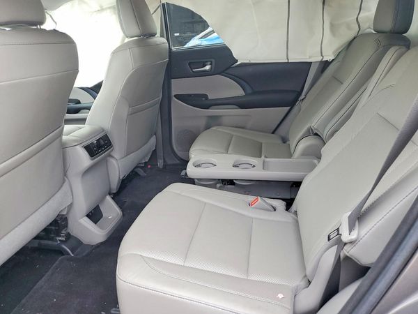 2017 TOYOTA HIGHLANDER Ltd/Ltd Platinum