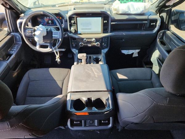 2025 FORD F150 XLT