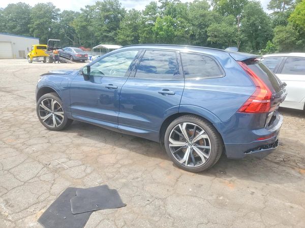2025 VOLVO XC60 Ultra Dark