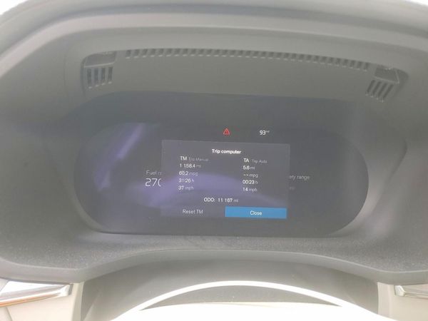 2025 VOLVO XC60 Ultra Dark