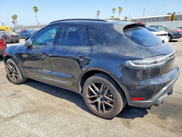 2023 PORSCHE MACAN