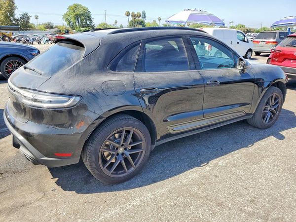 2023 PORSCHE MACAN