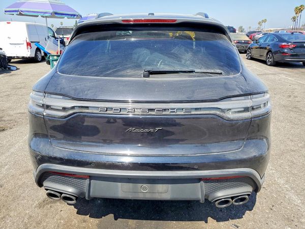 2023 PORSCHE MACAN